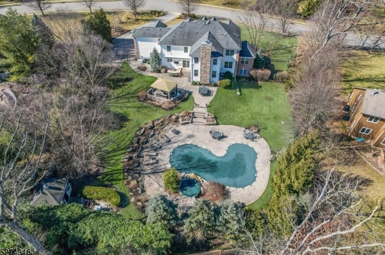 1 Maple Shade Dr, Whippany, NJ 07981