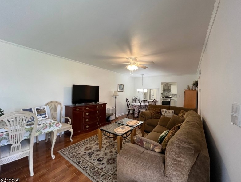 12 Mallard St, Lakehurst, NJ 08759-5117