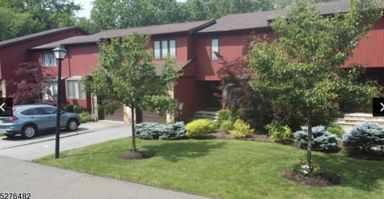 220 Butternut Dr, Wayne NJ  07470-4954 exterior
