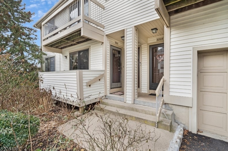 3201 Hemlock Pl, Basking Ridge, NJ 07920-3170