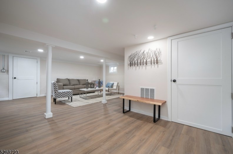 120 Mountainview Ave, Nutley NJ  07110-2233 exterior