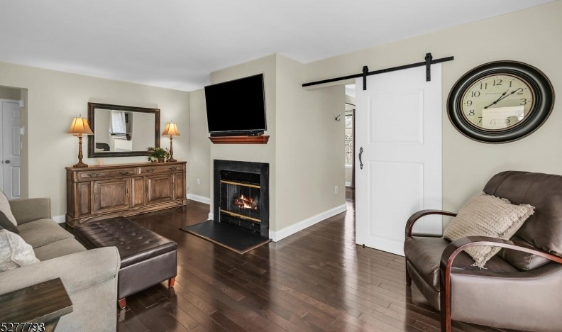 3004 Hemlock Pl, Basking Ridge, NJ 07920-3160