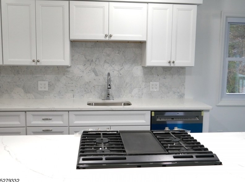 52 South Pkwy, Clifton, NJ 07014