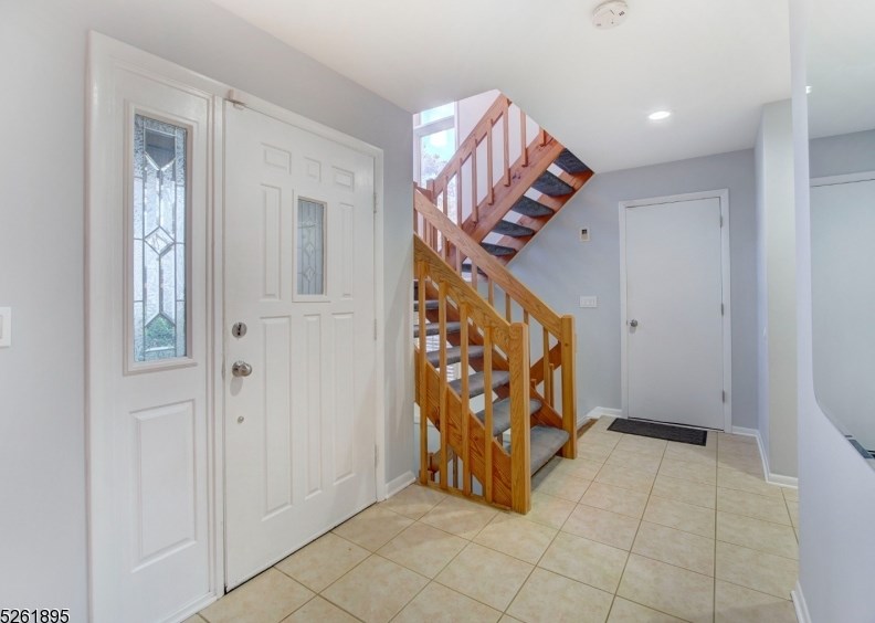 20 Indian Run, Plainfield, NJ 07069
