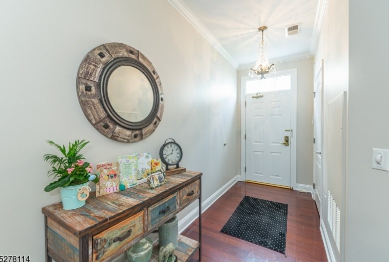 601 Brook Hollow Dr, Whippany, NJ 07981