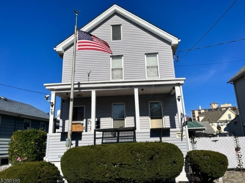 76 Campbell Ave, Hackensack, NJ 07601-5342