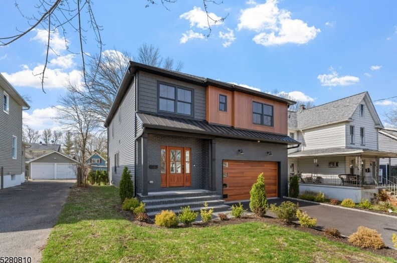 47 Summit St, Ridgefield Park, NJ 07660-1429
