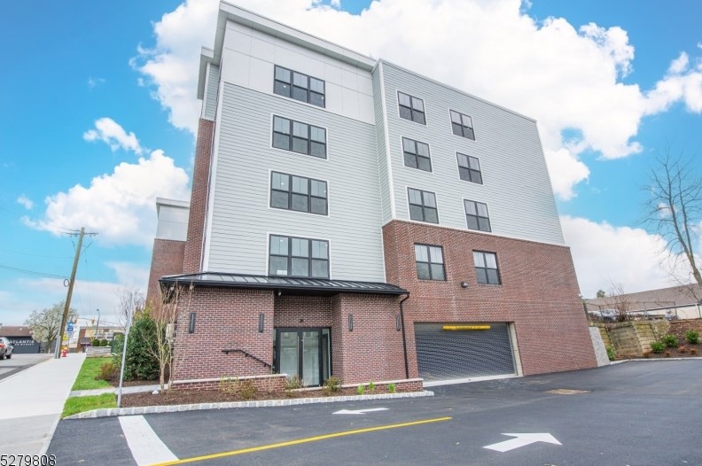 459 Bloomfield Ave #406, West Caldwell, NJ 07006
