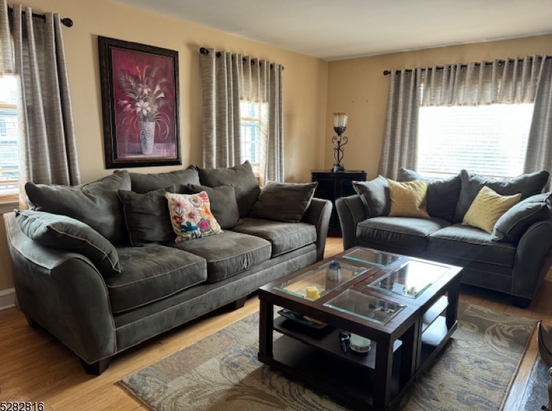 157 Meadowbrook Dr, Plainfield, NJ 07062