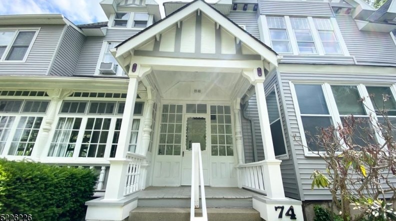 74 Kent Pl Blvd #2, Summit, NJ 07901