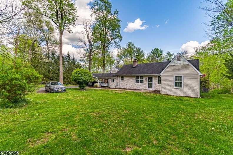 126 Reinman Rd, Warren, NJ 07059