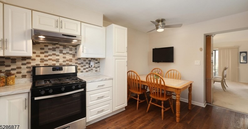 104 Wildflower Ln, Millstone NJ  08844-4869 exterior
