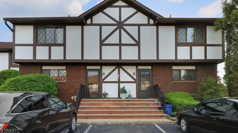 104 Wildflower Ln, Millstone, NJ 08844-4869