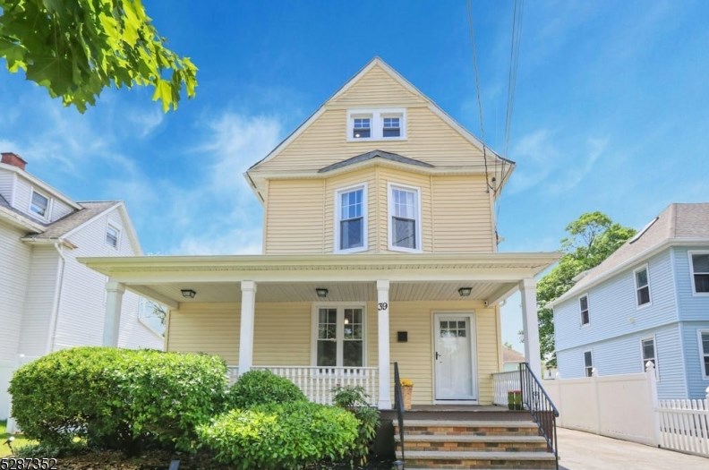 39 Mariners Pl, Plainfield, NJ 07063