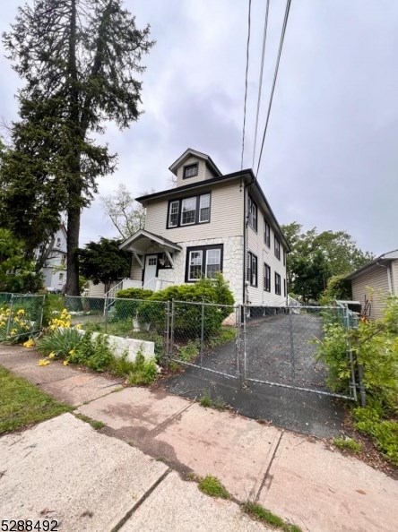 1310 W 3rd St, Plainfield, NJ 07063