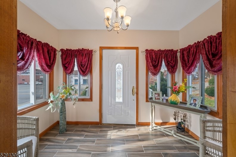 8 Davis Ave, Dover, NJ 07869-1065