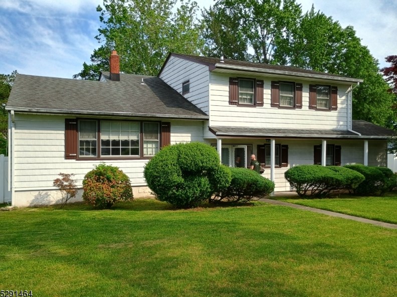 131 Jupitor St, Clark, NJ 07066