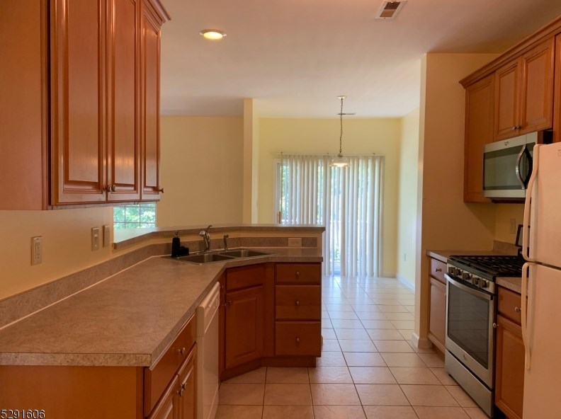 51 Truman Ave, Princeton, NJ 08540