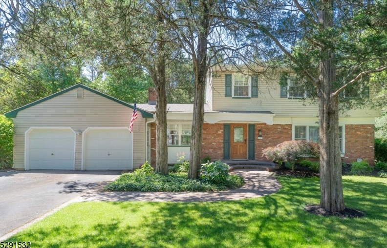 684 Donald Dr, Bridgewater, NJ 08807-1621