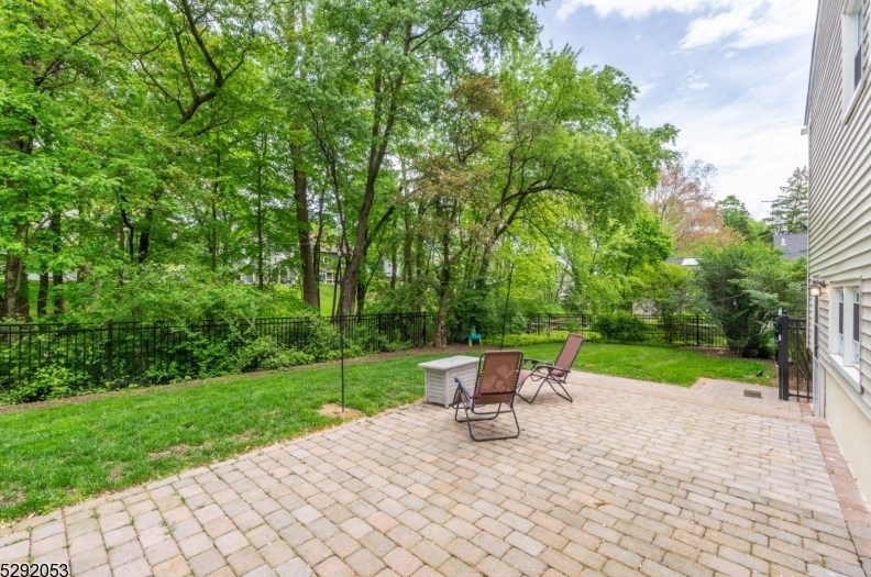26 Brookfield Way, Morristown, NJ 07960