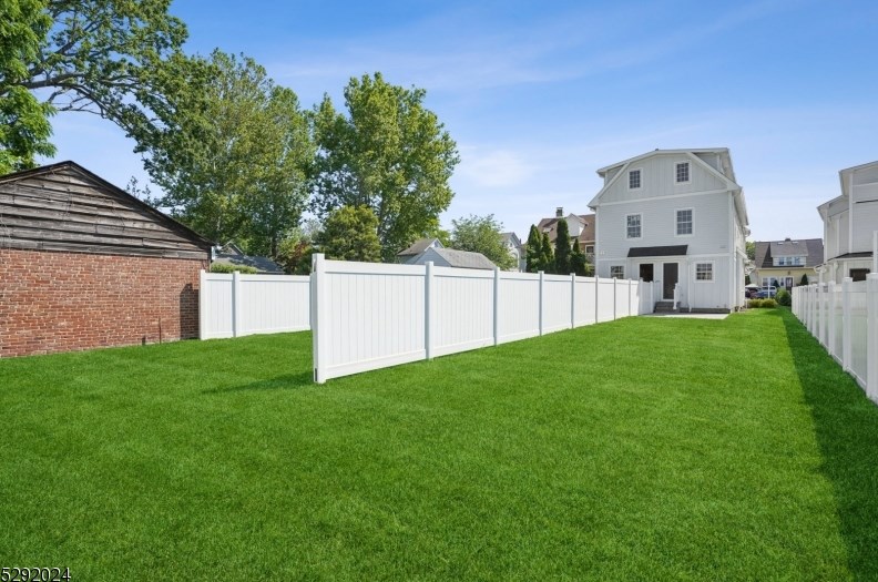 25 Blaine St, Millburn NJ  07041-1308 exterior