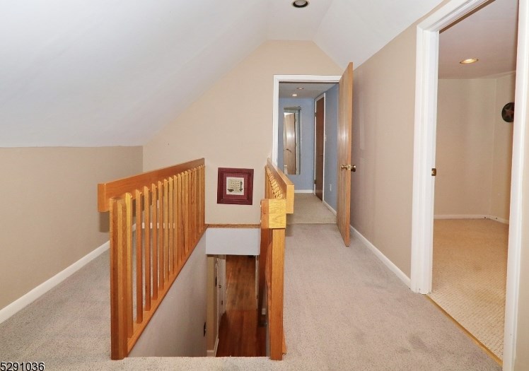 6 Cayuga Rd, Cranford NJ 07016-3401 exterior