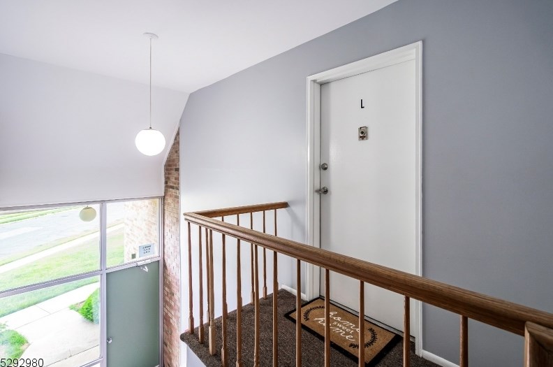 798 Eves Dr, Millstone, NJ 08844-4987