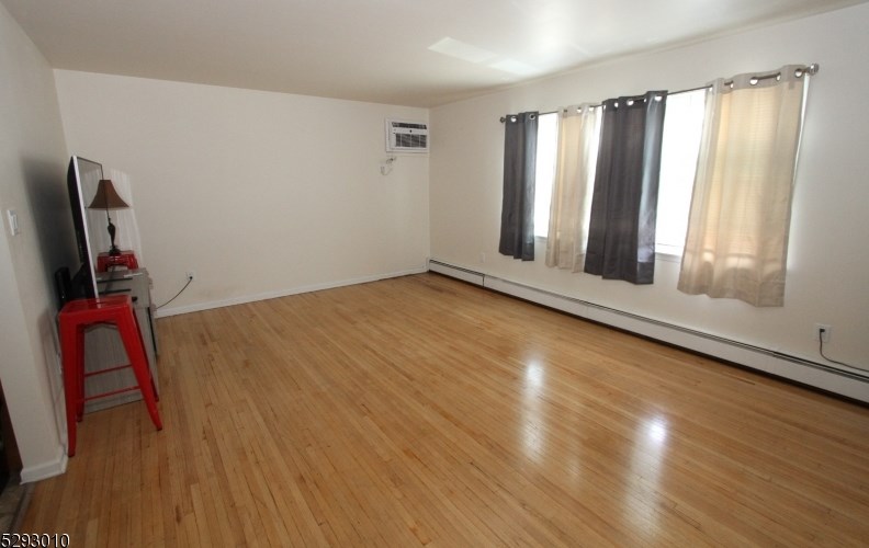 307 Legion Pl, Paterson, NJ 07508