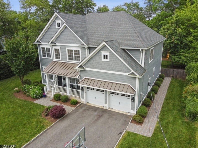 32 Lenape Trail, Chatham Township, NJ 07928