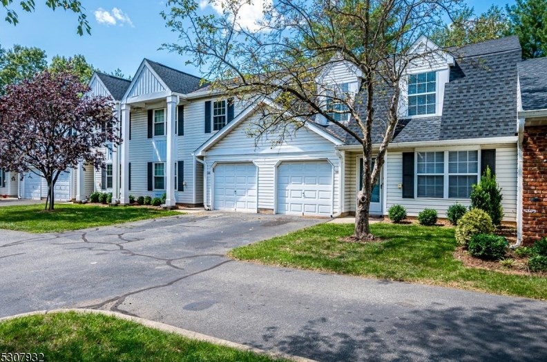 329 Hazlitt Way, Franklin Township, NJ 08873