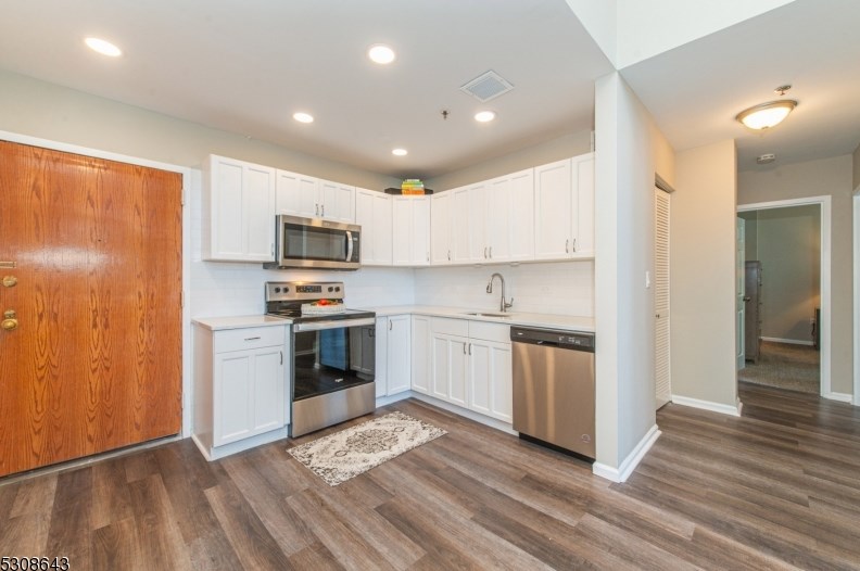 262 Main St #220, Little Falls, NJ 07424