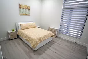 22 Bloomfield Ave, Paterson, NJ 07503 - Photo 12