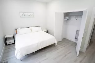 22 Bloomfield Ave, Paterson, NJ 07503 - Photo 8