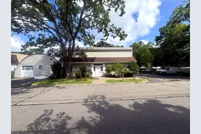 320 Essex St, Long Hill Township, NJ 07980 - Photo 2