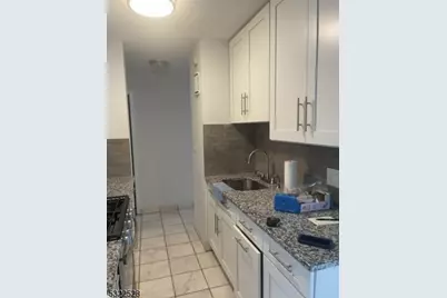 712 North Broad St Apt #2E, Elizabeth, NJ 07208 - Photo 4