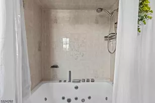 15 Parkhurst Pl, Verona, NJ 07044 - Photo 32