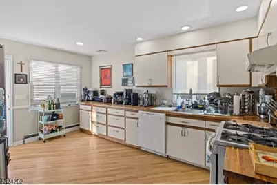 15 Parkhurst Pl, Verona, NJ 07044 - Photo 22