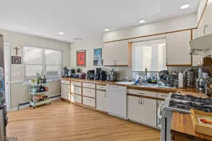 15 Parkhurst Pl, Verona, NJ 07044 - Photo 22