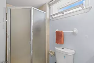 15 Parkhurst Pl, Verona, NJ 07044 - Photo 48