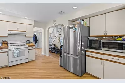 15 Parkhurst Pl, Verona, NJ 07044 - Photo 20