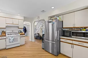 15 Parkhurst Pl, Verona, NJ 07044 - Photo 20