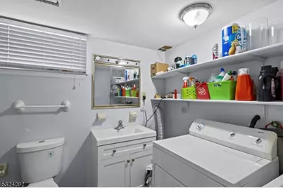 15 Parkhurst Pl, Verona, NJ 07044 - Photo 50