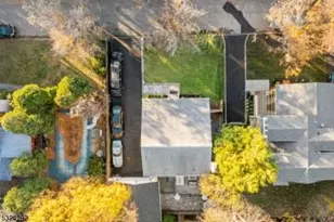 15 Parkhurst Pl, Verona, NJ 07044 - Photo 8