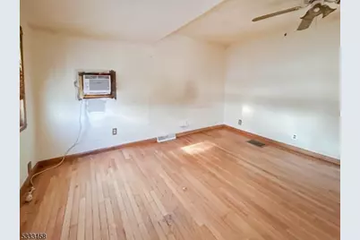 58 Manalapan Rd, Spotswood, NJ 08884 - Photo 4