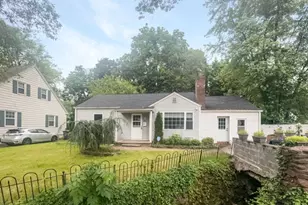 811 Mountain Ave, Bound Brook, NJ 08805 - Photo 1