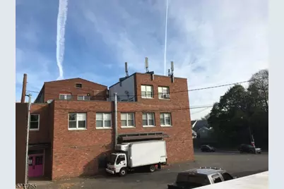 10 Squirrelwood Rd, Woodland Park, NJ 07424 - Photo 6