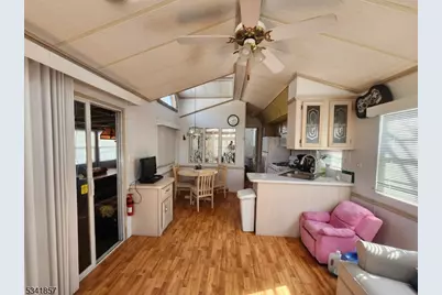 102 Dogwood Vlg, Vernon Twp., NJ 07461 - Photo 8