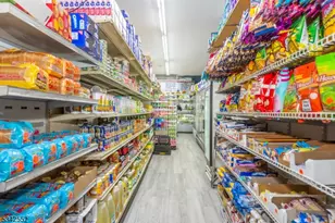 502 Irvine Turner Blvd, Newark, NJ 07108 - Photo 12