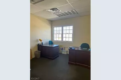 991 Hamburg Tpke, Wayne, NJ 07470 - Photo 2