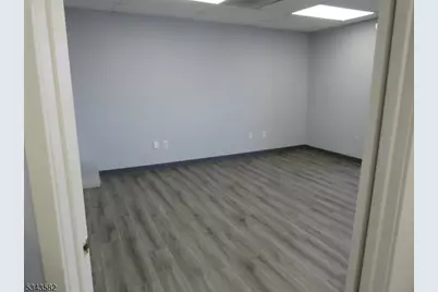 983 Route 33, Monroe Township, NJ 08831 - Photo 4